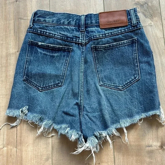 Moussy Vintage Reedy Shorts Sz 1 (Small) - Picture 8 of 9